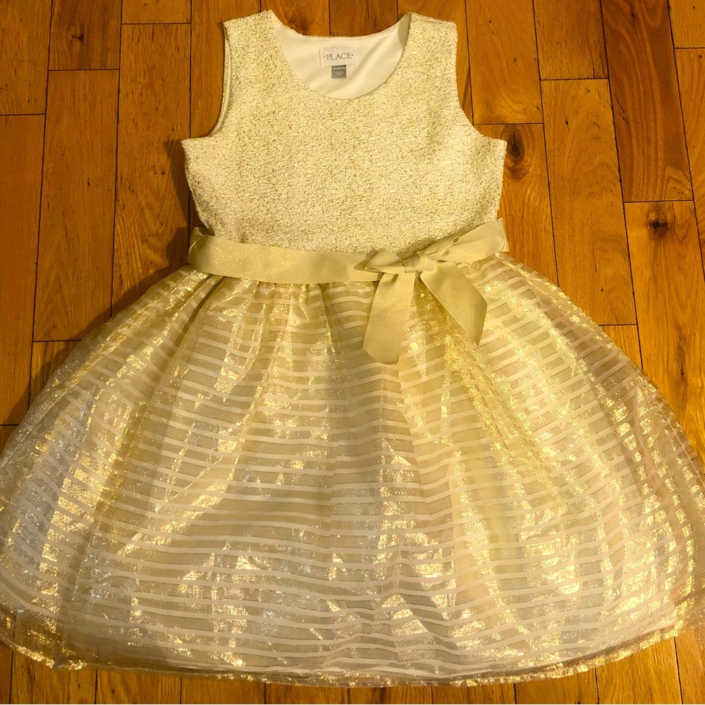 Girls dress